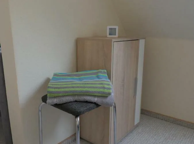 Zimmervermietung Am Teutoburger Wald * Lage (Lippe)